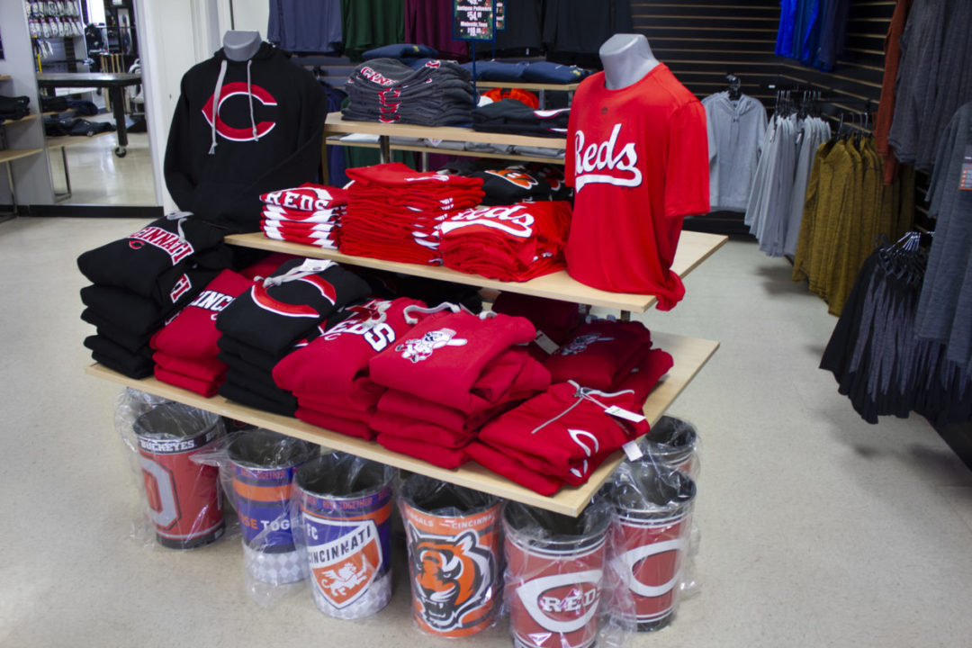 Official Cincinnati Reds licensed apparel
