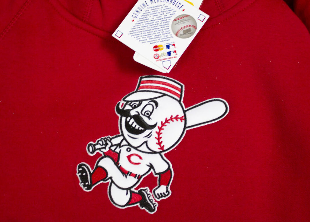 USports-Apparel-008